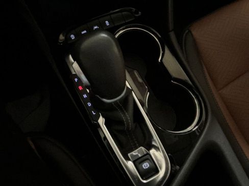 Used 2022 Buick Encore GX Essence w/ Experience Buick Package image 19