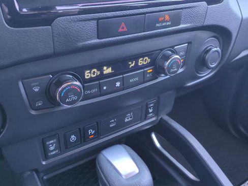 Used 2022 Nissan Frontier SV image 17