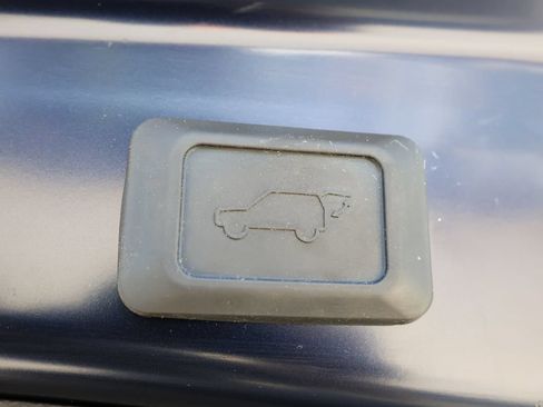 Used 2023 Toyota RAV4 XLE Premium AWD/4WD image 30