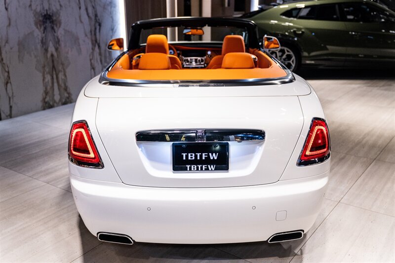 Used 2021 Rolls-Royce Dawn RWD image 22