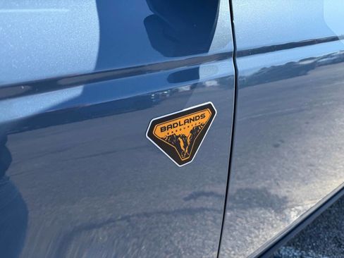 Used 2023 Ford Bronco Badlands w/ Sasquatch Package image 10