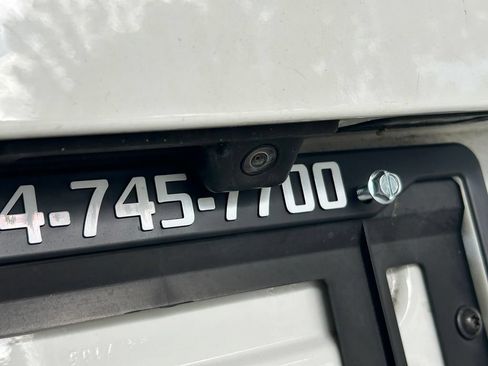 Used 2021 Volkswagen Tiguan SE w/ Panoramic Sunroof Package FWD image 18