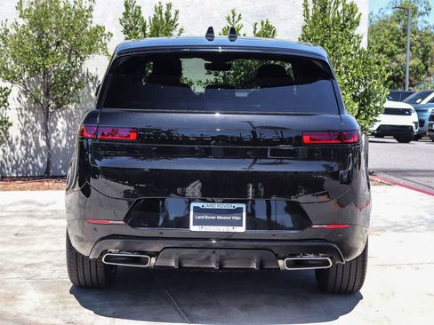 New 2026 Land Rover Range Rover Sport Dynamic SE AWD/4WD image 5