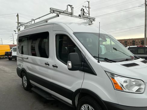 Used 2019 Ford Transit 150 XLT image 31