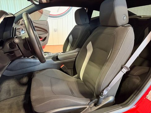Used 2016 Chevrolet Camaro SS RWD image 21