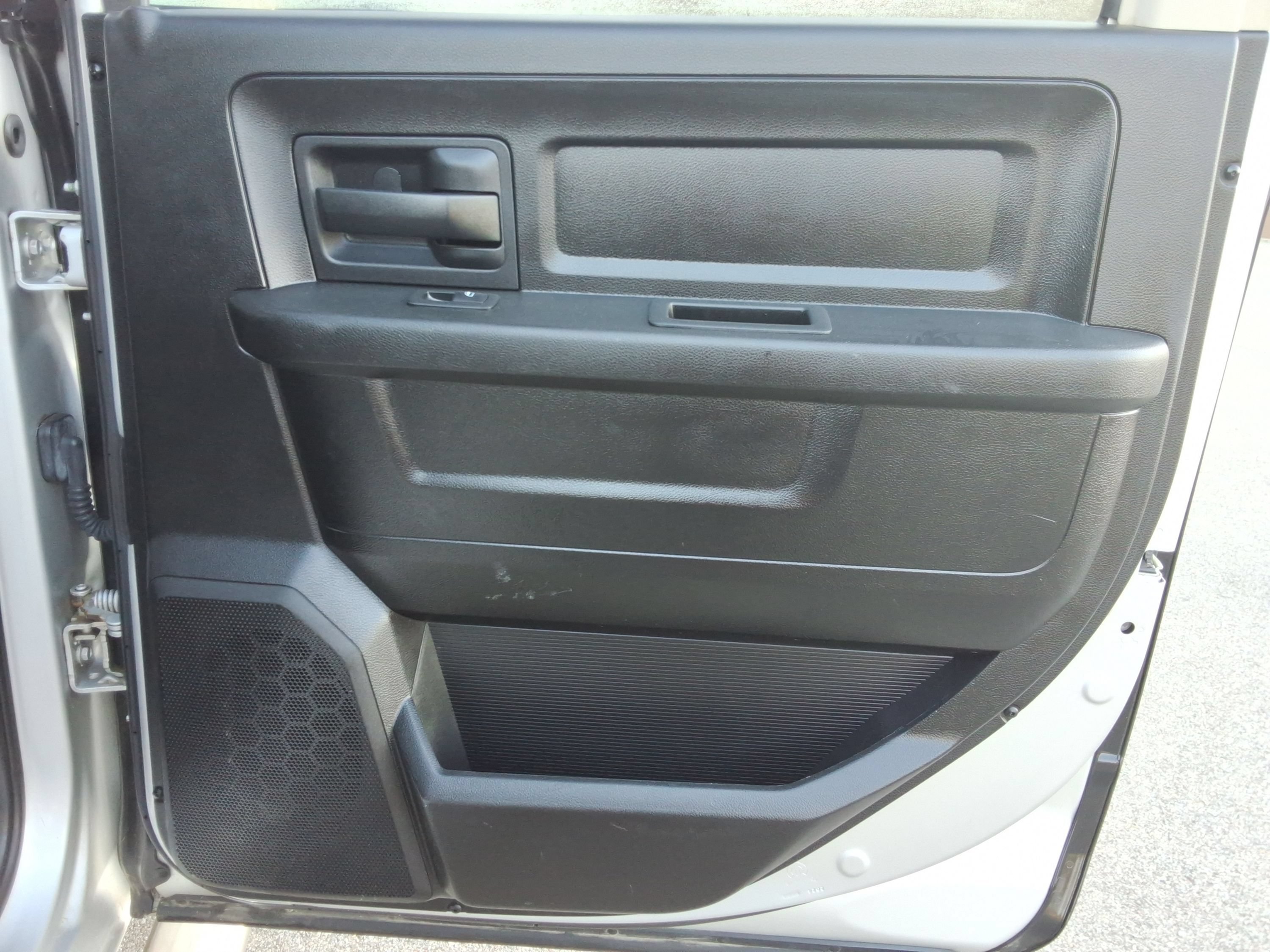 Used 2013 RAM 1500 Express AWD/4WD image 37