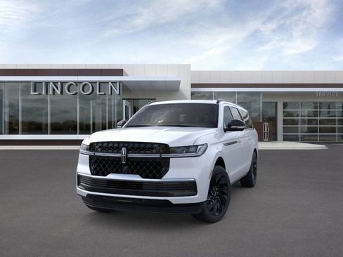 New 2026 Lincoln Navigator L Reserve w/ Jet Appearance Package image 2