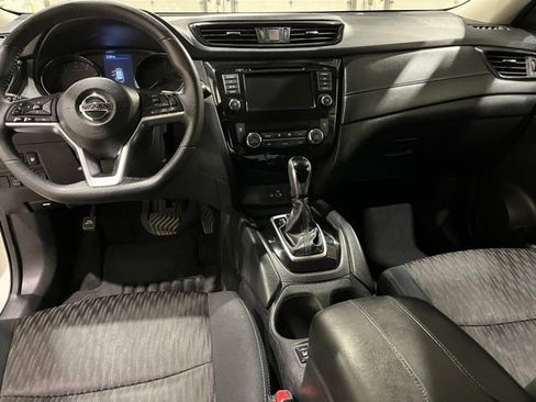 Used 2019 Nissan Rogue SV AWD/4WD image 23