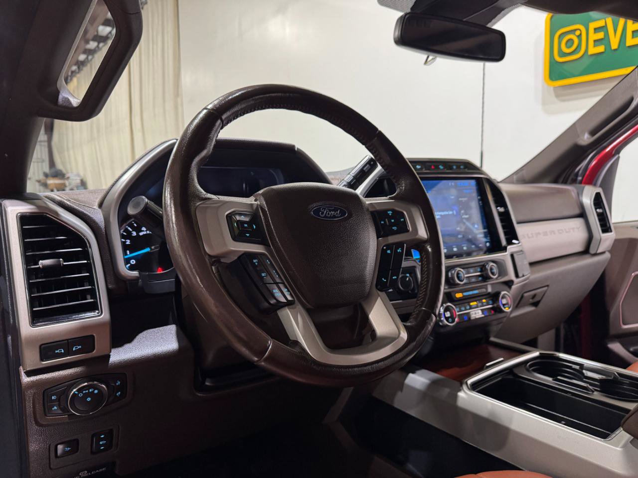 Used 2022 Ford F350 King Ranch w/ Tremor Off-Road Package AWD/4WD image 9