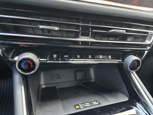 New 2026 Chevrolet Traverse RS image 24