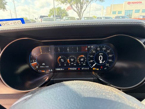 Used 2021 Ford Mustang Shelby GT500 w/ Technology Package RWD image 5