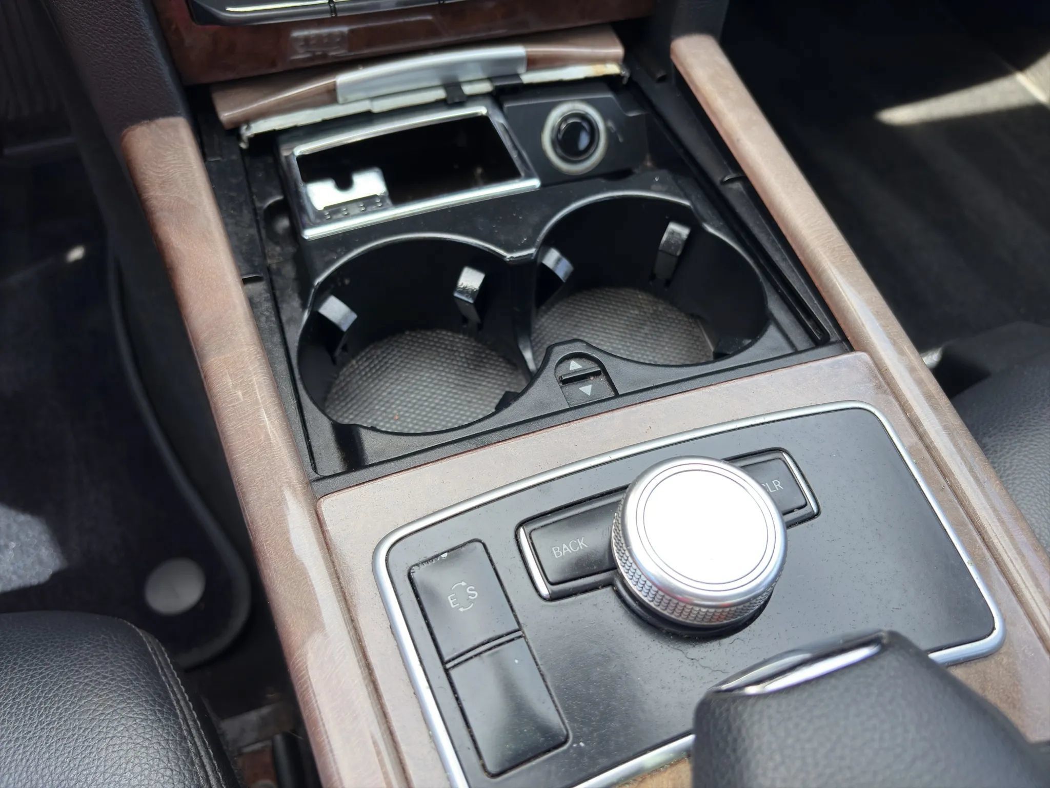 Used 2011 Mercedes-Benz E 350 Sedan image 12
