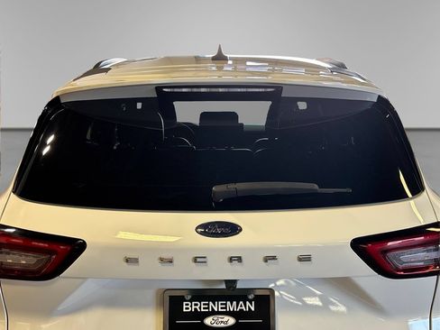 Certified 2023 Ford Escape ST-Line w/ Tech Pack #1 AWD/4WD image 19