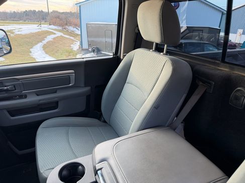 Used 2014 RAM 2500 Tradesman w/ Chrome Appearance Group image 32