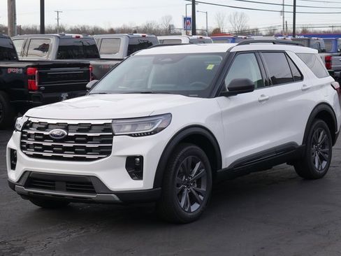 New 2026 Ford Explorer Active w/ Active Comfort Package image 9