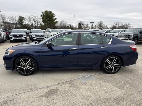 Used 2017 Honda Accord Sport Special Edition image 11