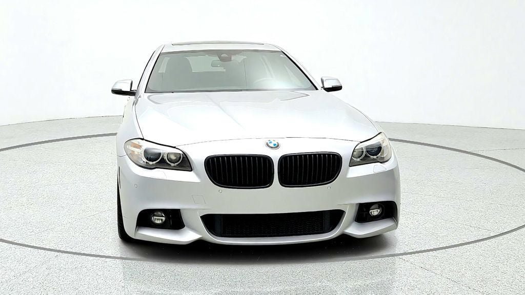 Used 2016 BMW 550i Sedan RWD image 2