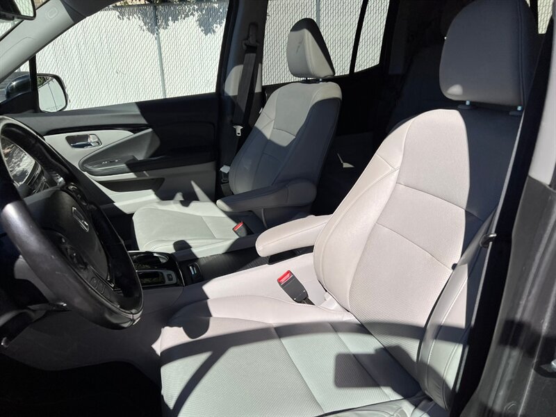 Used 2019 Honda Ridgeline RTL-E image 16