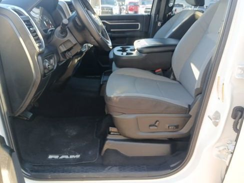 Used 2024 RAM 2500 Big Horn image 39