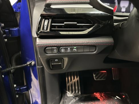 Used 2023 Acura MDX A-Spec image 38