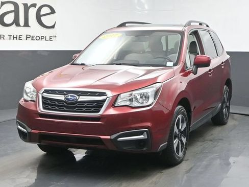 Used 2017 Subaru Forester 2.5i Premium w/ All-Weather Package AWD/4WD image 7