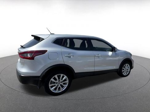 Used 2021 Nissan Rogue Sport S image 15