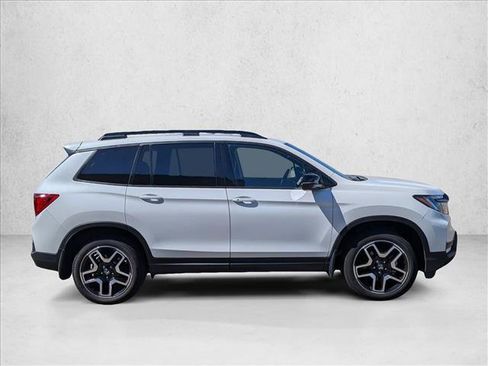 Used 2023 Honda Passport Elite image 4