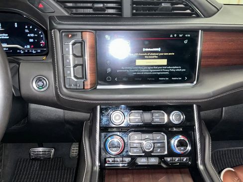 Certified 2024 GMC Yukon Denali Ultimate AWD/4WD image 17