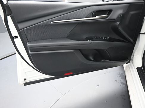 Certified 2025 Toyota Camry SE image 15