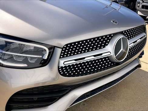 Used 2021 Mercedes-Benz GLC 300 4MATIC image 35