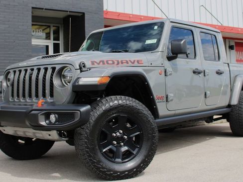Used 2022 Jeep Gladiator Mojave w/ LED Lighting Group AWD/4WD image 5