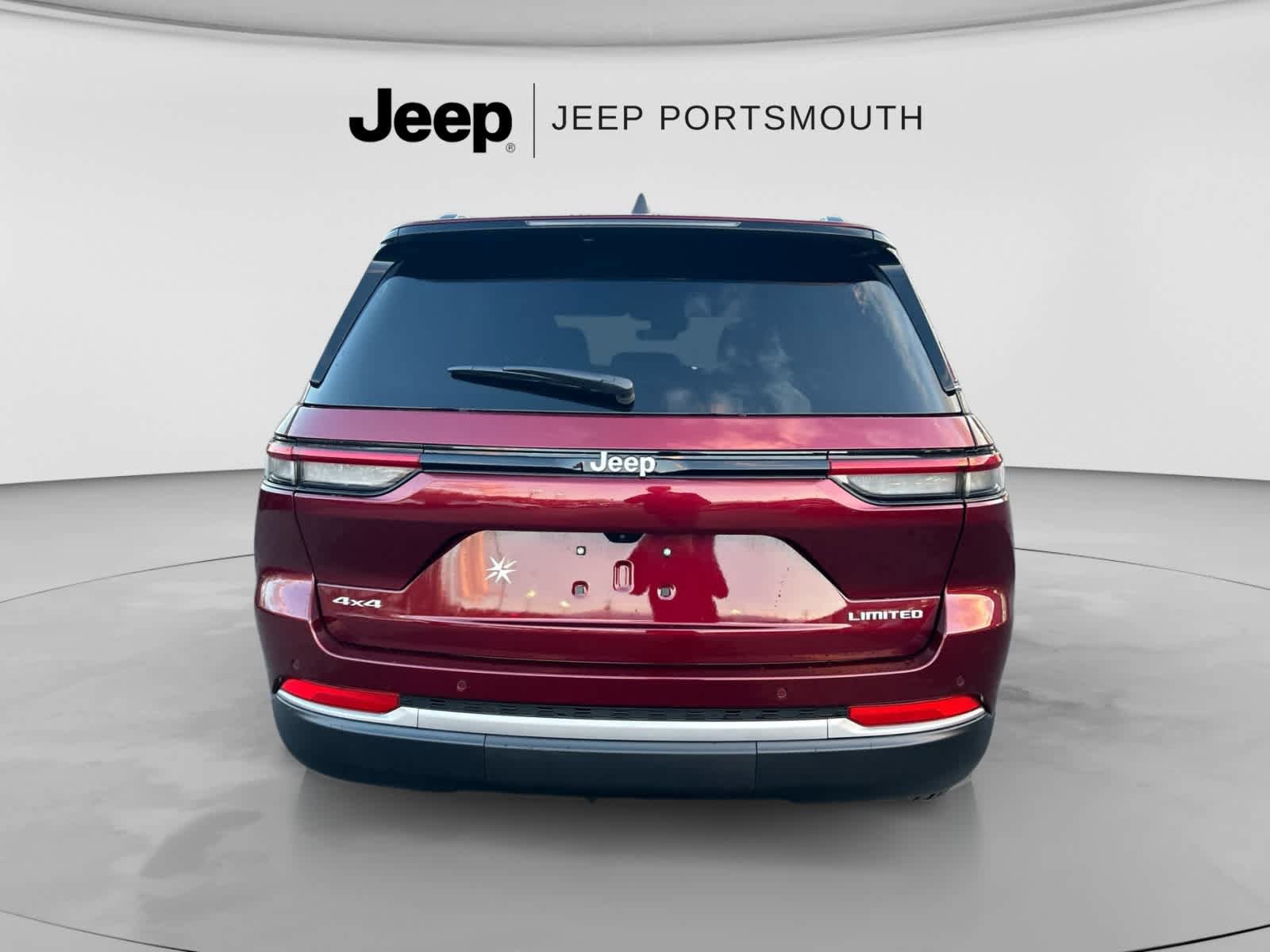Used 2026 Jeep Grand Cherokee Limited AWD/4WD image 7