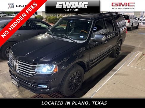 Used 2015 Lincoln Navigator 4WD image 4