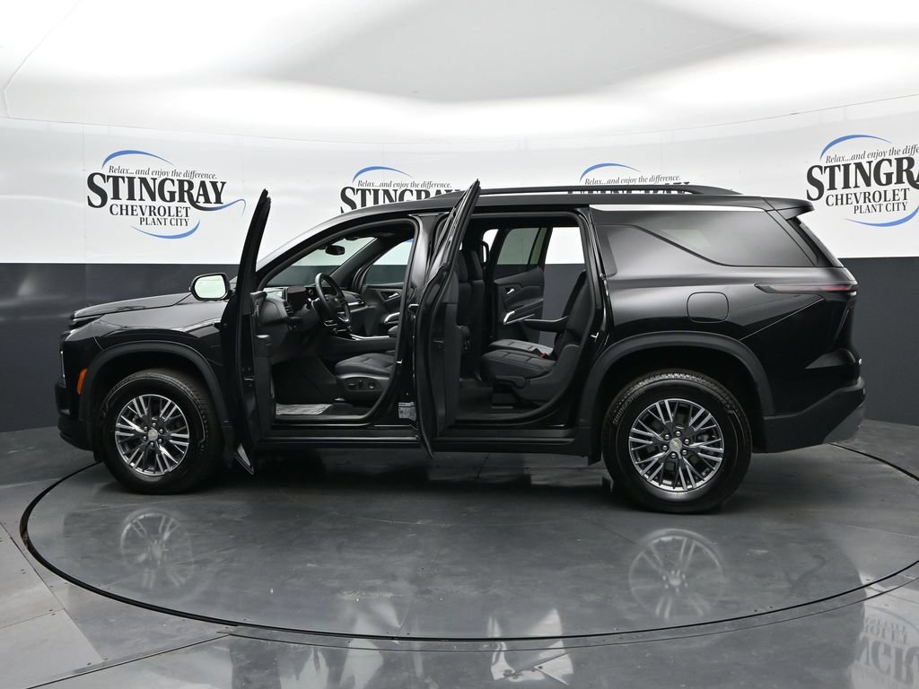 Used 2026 Chevrolet Traverse LT AWD/4WD image 31