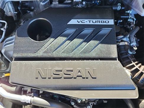 Certified 2025 Nissan Rogue SV image 30