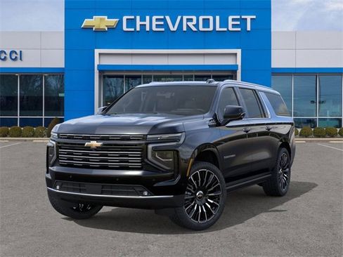 New 2026 Chevrolet Suburban High Country image 6