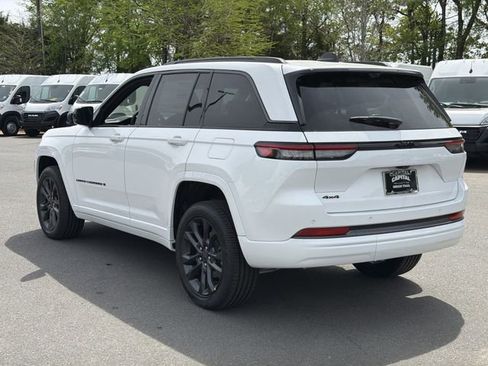 New 2026 Jeep Grand Cherokee Limited AWD/4WD image 10