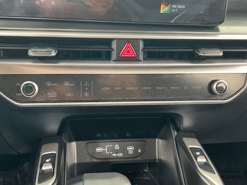 Used 2025 Kia Sorento S AWD/4WD image 20