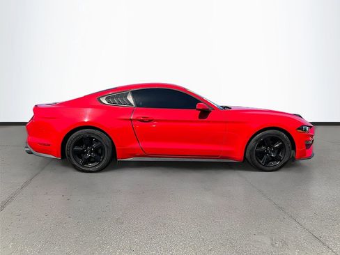 Used 2019 Ford Mustang Coupe image 8