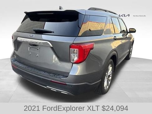 Used 2021 Ford Explorer XLT w/ Equipment Group 202A RWD image 8