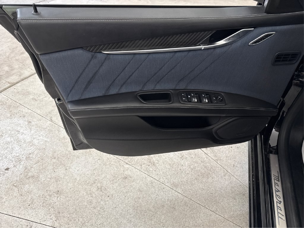 Used 2019 Maserati Ghibli S GranLusso RWD image 38