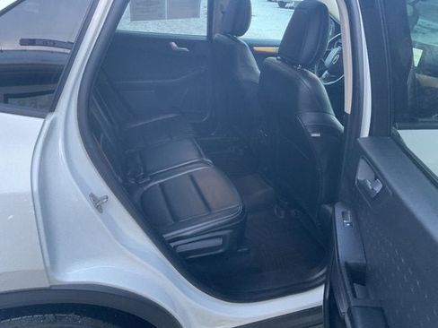 Used 2020 Ford Escape SEL image 28