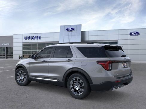 New 2025 Ford Explorer Active w/ Active Comfort Package image 4