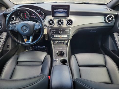 Used 2019 Mercedes-Benz CLA 250 image 9