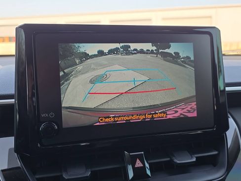Used 2026 Toyota Corolla Cross LE FWD image 20