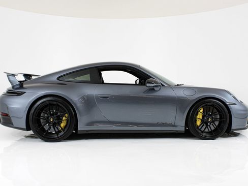 Used 2026 Porsche 911 Carrera GTS RWD image 9