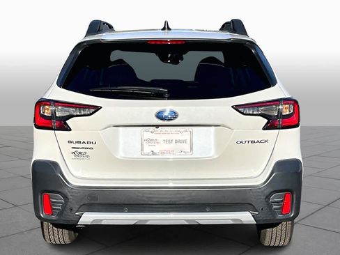 Used 2022 Subaru Outback Limited image 4