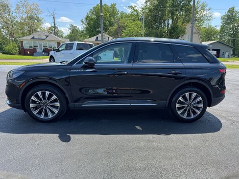 Used 2022 Lincoln Corsair Reserve AWD/4WD image 4