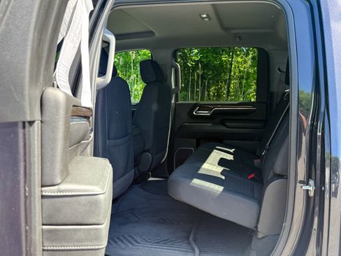 Used 2024 Chevrolet Silverado 2500 LT AWD/4WD image 18