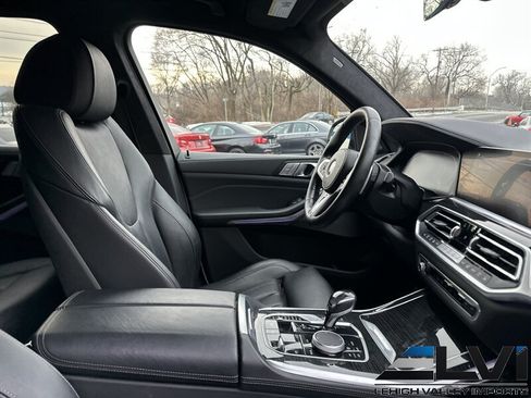 Used 2020 BMW X7 xDrive40i w/ M Sport Package AWD/4WD image 38